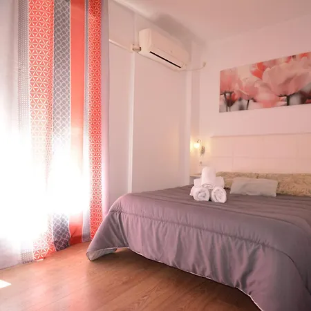 Calle Concepcion Pleno Centro דירה *